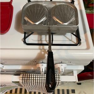 SEFAMA Vintage Stove Top Aluminum Seashell Design Sandwich Maker